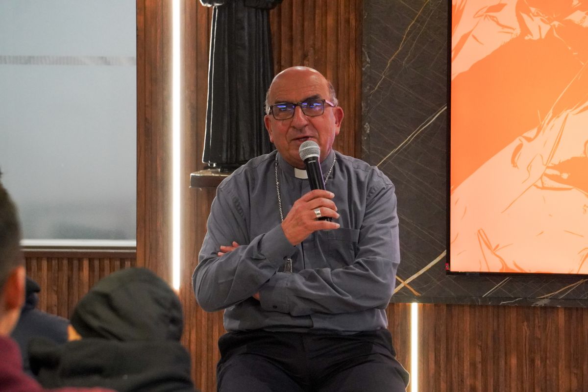 Diá-logos: Mons. Fernando Chomalí impulsa al compromiso político